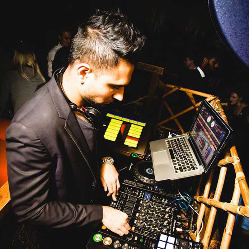 DJ Viktoreous Party Profile Pose