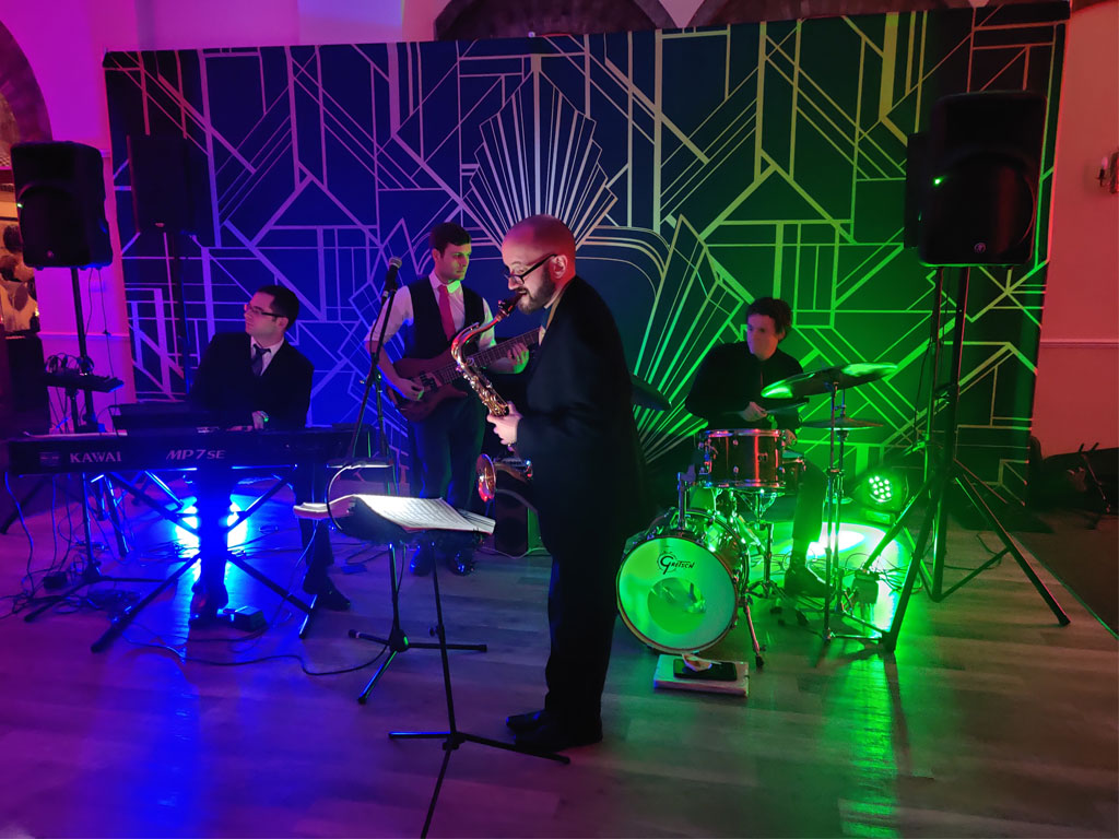 Great Gatsby-themed 40th birthday party with live band and DJ hire